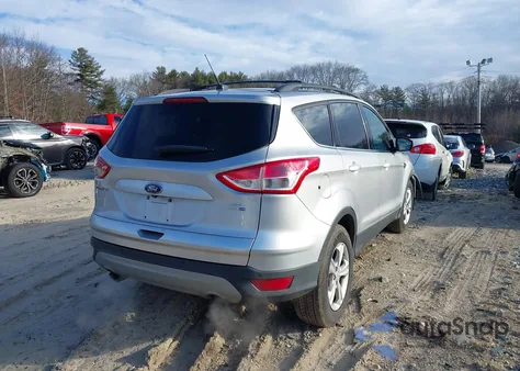 2016 Ford Escape Se z USA, uszkodzony, nr VIN 1FMCU9G98GUB76240